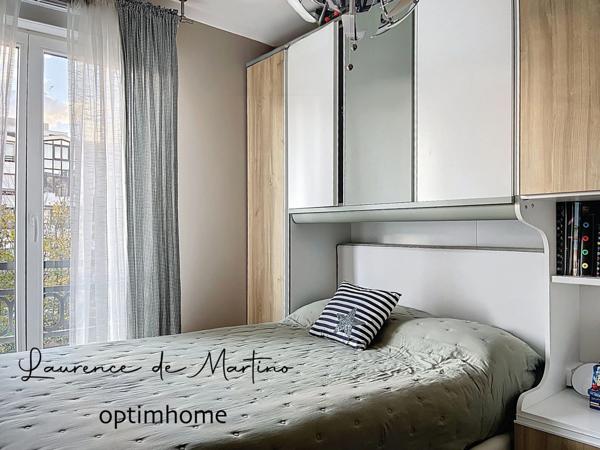 Appartement de 107 m2 rénovés avec suite parentale, terrasse, cave et parkings - Champs-Philippe -