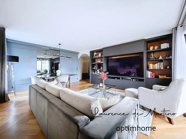 Appartement de 107 m2 rénovés avec suite parentale, terrasse, cave et parkings - Champs-Philippe -