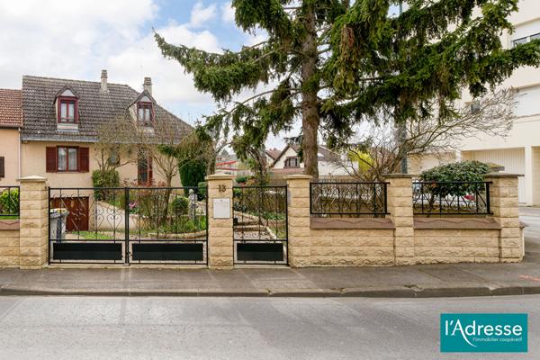 REIMS - MAISON BLANCHE