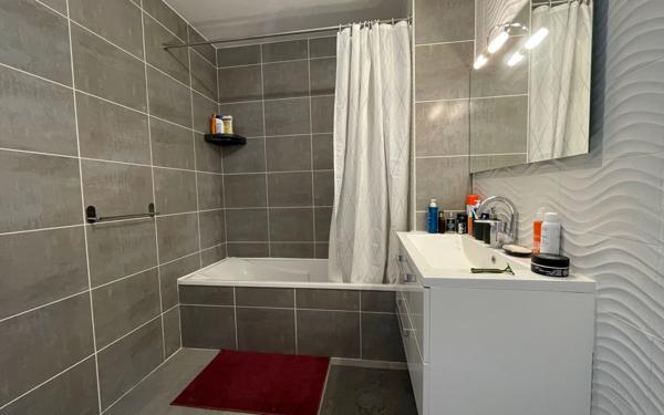 Appartement à vendre    2 pièces • 47,61 m2 Castelnau-le-Lez