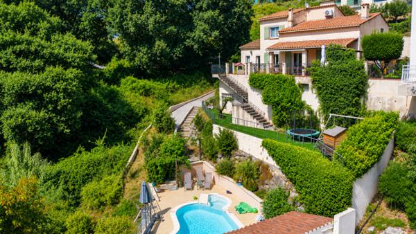 Villa- 6 pièces - La Gaude – Vue dégagée, Piscine & Au calme