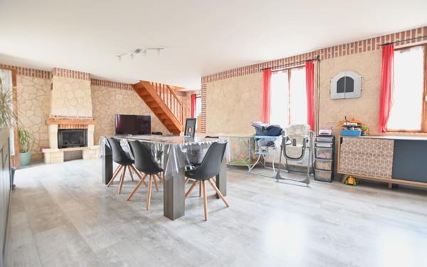 Maison à vendre    5 pièces •  Saint-Riquier