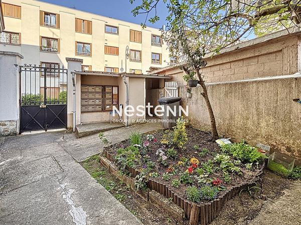 ISSY LES MOULINEAUX - QUARTIER SAINT ETIENNE - VENDU LOUÉ - Appartement 2 pièces duplex en dernier étage