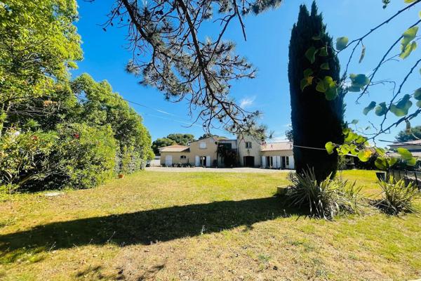 Vente Maison de luxe Saint-Jean-de-Védas 10 Pièces 327 m²