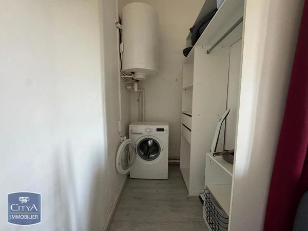 Appartement à louer 1 pièce 25.67m² Rochefort (17300)