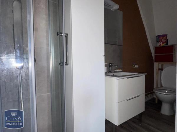 Appartement à louer 1 pièce 25.67m² Rochefort (17300)