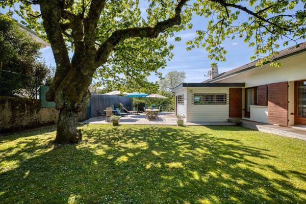 Vente Maison de luxe Annecy-le-Vieux 8 Pièces 230 m²