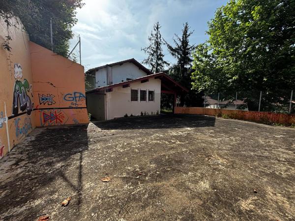 Immeuble à mutiples destinations