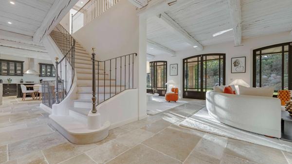 Vente Villa de luxe Saint-Tropez 15 Pièces 575 m²