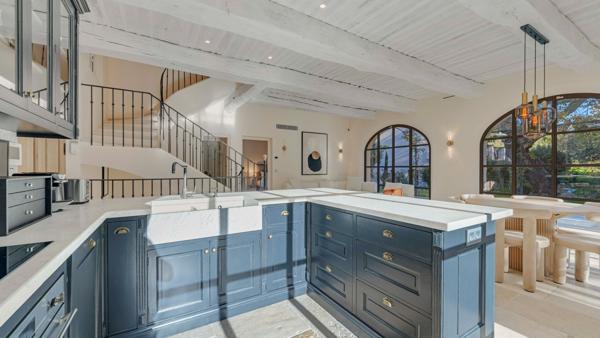 Vente Villa de luxe Saint-Tropez 15 Pièces 575 m²