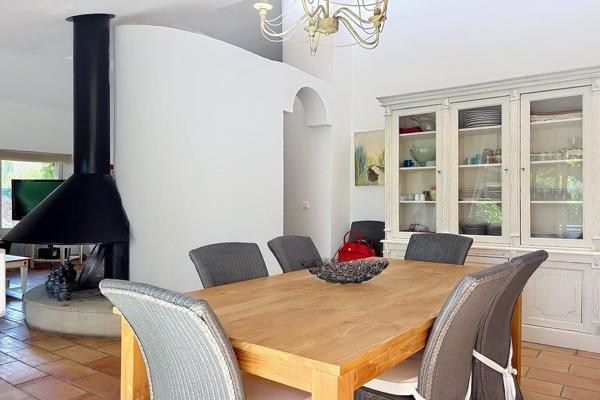 Vente Maison de luxe Uzès 8 Pièces 200 m²