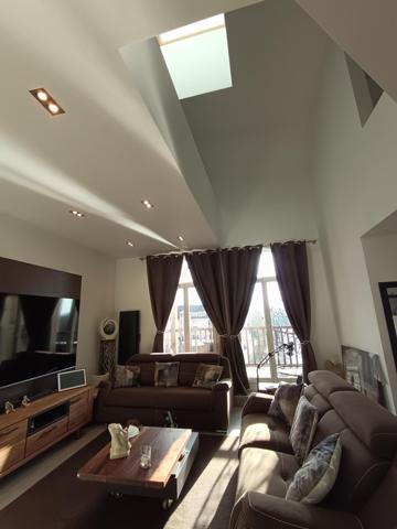 TRIPLEX D'EXCEPTION PORT CERGY 162M2 avec extérieur