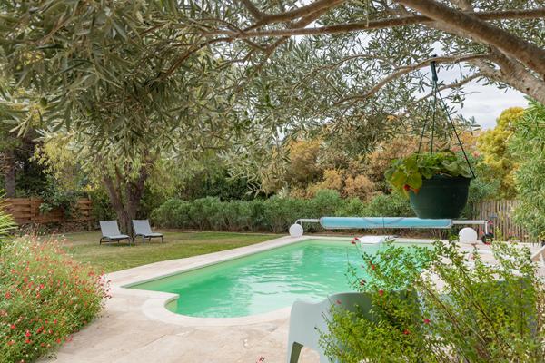 Ancienne ferme rénovée avec piscine et grande dépendance