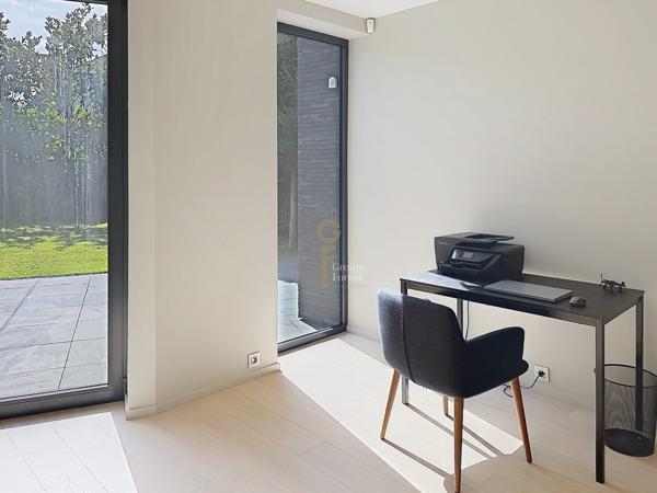 Splendide maison d'architecte contemporaine  individuelle construite en 2020 de 240 m2 hab. dans une rue très prisée de Marcq en Baroeul