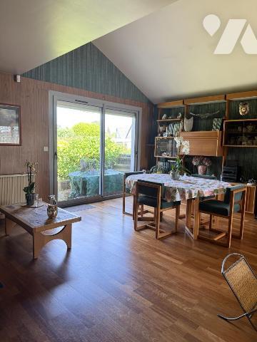 ARRADON CENTRE VILLE-MAISON 5 PIECES avec JARDIN et GARAGE
