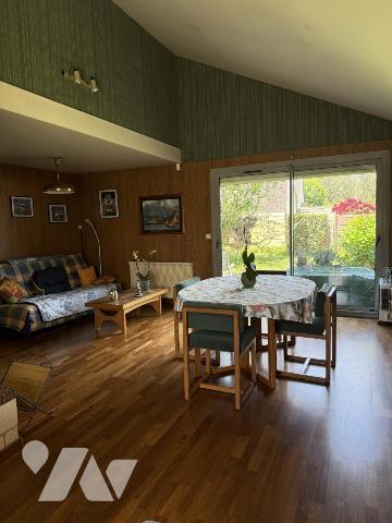 ARRADON CENTRE VILLE-MAISON 5 PIECES avec JARDIN et GARAGE
