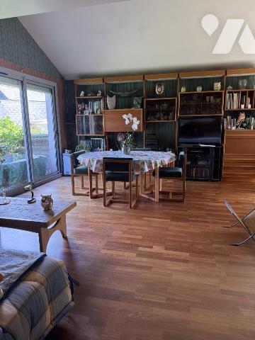 ARRADON CENTRE VILLE-MAISON 5 PIECES avec JARDIN et GARAGE