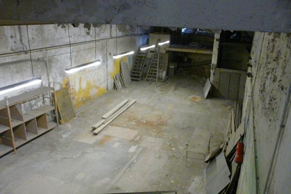 Local Commercial 5 pièces - 950 m²