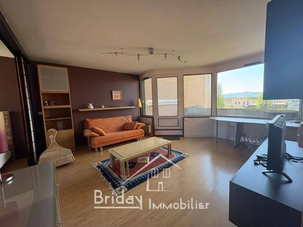 Appartement T2 meublé , centre de Tassin