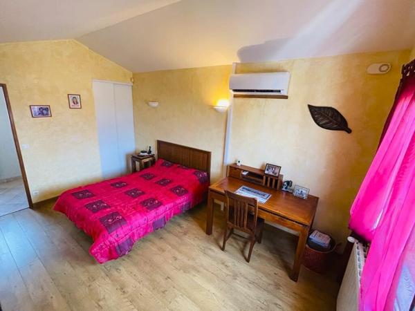 Villa T4 Piscine + studio 164m² parcelle 1000m² Bompas