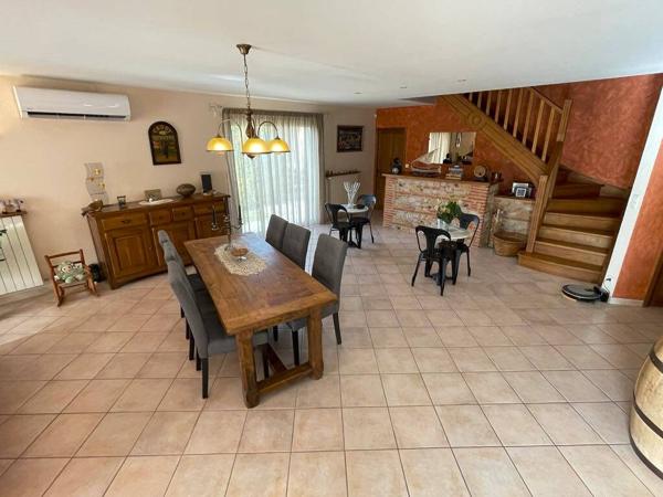 Villa T4 Piscine + studio 164m² parcelle 1000m² Bompas