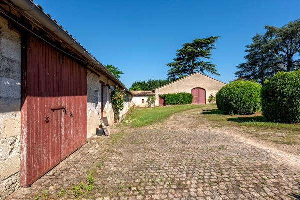 Vente Château Bordeaux 30 Pièces 800 m²