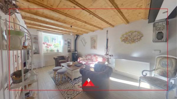 Maison entièrement rénovée avec garage