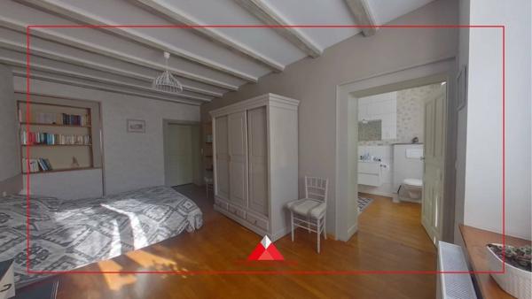 Maison entièrement rénovée avec garage