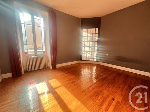 Appartement T6 à vendre  8 pièces - 202,02 m2 VOIRON - 38