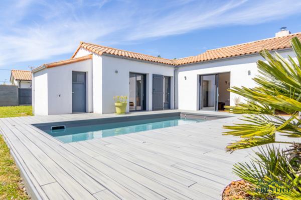 SOUS - PROMESSE - MAISON DE PLAIN-PIED 161M2 HABITABLES - PISCINE