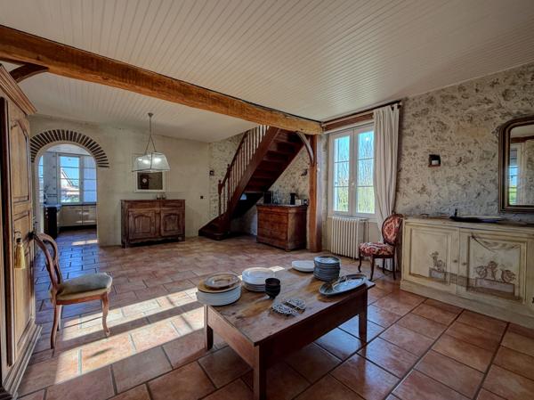 La Sauvetat-sur-Lède (47150) Nord Villeneneuve sur lot - charme de la pierre avec jardin sans vis-à-vis et vue dégagée