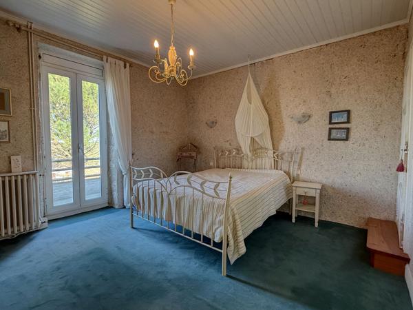 La Sauvetat-sur-Lède (47150) Nord Villeneneuve sur lot - charme de la pierre avec jardin sans vis-à-vis et vue dégagée