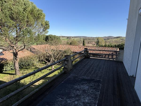 La Sauvetat-sur-Lède (47150) Nord Villeneneuve sur lot - charme de la pierre avec jardin sans vis-à-vis et vue dégagée