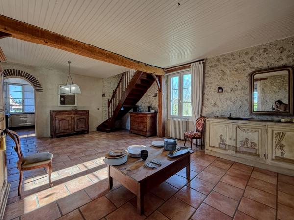 La Sauvetat-sur-Lède (47150) Nord Villeneneuve sur lot - charme de la pierre avec jardin sans vis-à-vis et vue dégagée