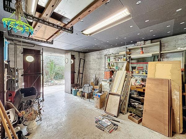 Maison à vendre à Peymeinade - 5 pièces, 4 chambres, grand jardin, 112 m² habitable, 163 m² au sol, 1325 m² de terrain