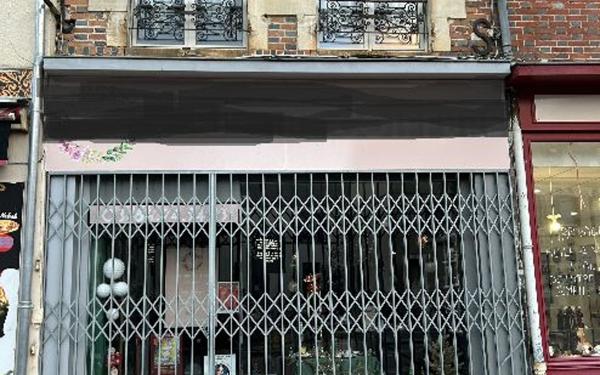 Immeuble à vendre    3 pièces • 110 m2 Bléneau