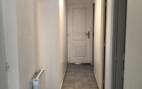 Immeuble à vendre    3 pièces • 110 m2 Bléneau
