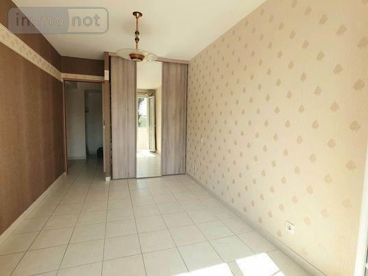 Appartement à louer à Bourg-Saint-Andéol en Ardèche (07700), ref : 26060-L62