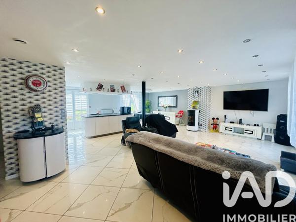 Maison à vendre 8 pièces 237 m² La Chapelle-Fleurigné