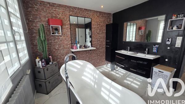 Maison à vendre 8 pièces 237 m² La Chapelle-Fleurigné