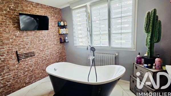 Maison à vendre 8 pièces 237 m² La Chapelle-Fleurigné