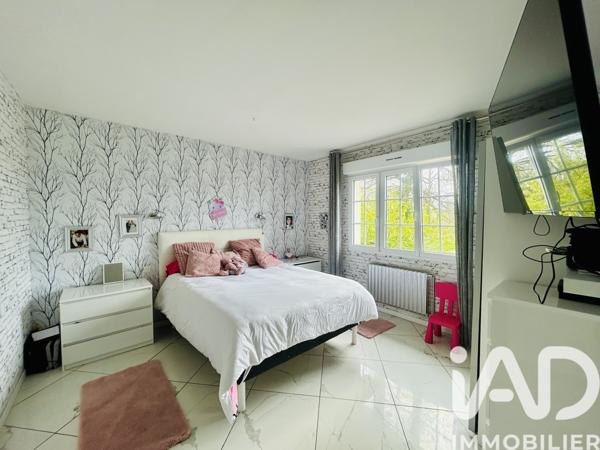Maison à vendre 8 pièces 237 m² La Chapelle-Fleurigné