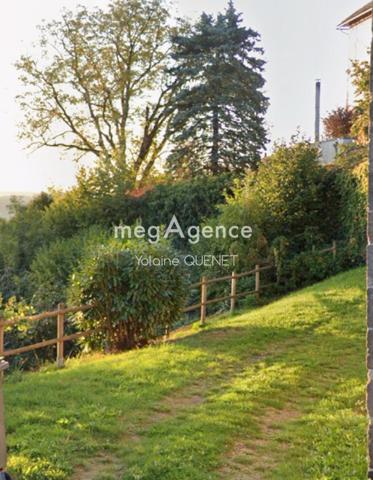 Immeuble à MUR-DE-BARREZ, 12600 - 160m²