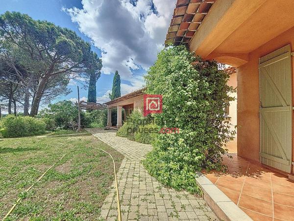 Villa Roquebrune Sur Argens 5 pièces 140m2 sur 4000m2 de terrain. EXTENSION ET PISCINE POSSIBLE