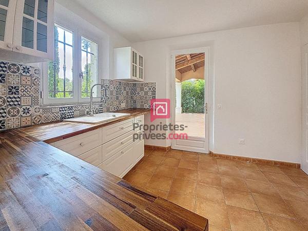 Villa Roquebrune Sur Argens 5 pièces 140m2 sur 4000m2 de terrain. EXTENSION ET PISCINE POSSIBLE