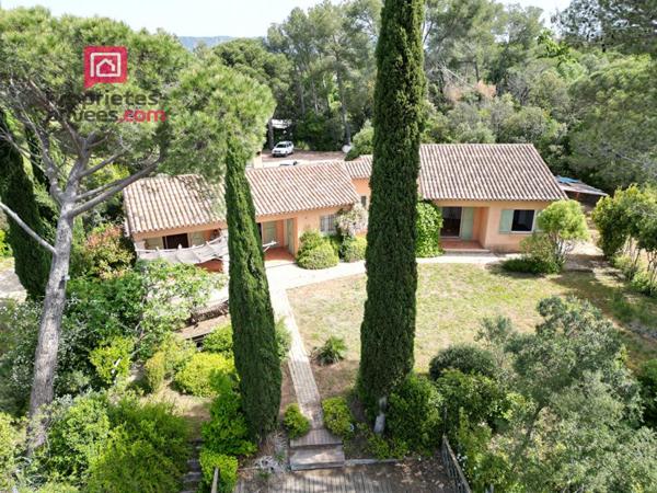 Villa Roquebrune Sur Argens 5 pièces 140m2 sur 4000m2 de terrain. EXTENSION ET PISCINE POSSIBLE