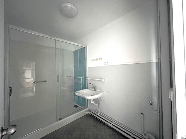 A VENDRE NANTES ZOLA appartement 2 chambres avec ascenseur, parking