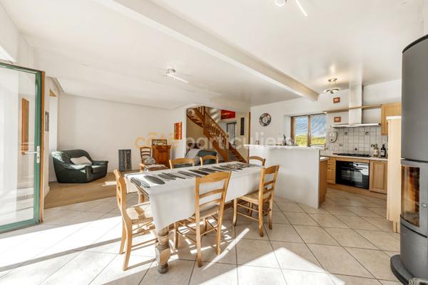 Vente Corps de ferme107 m² - 6 Pièces - VITRE (35500)