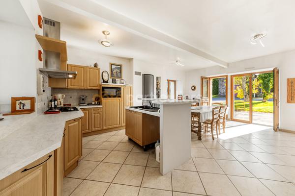 Vente Corps de ferme107 m² - 6 Pièces - VITRE (35500)