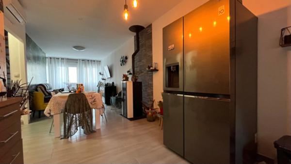 Dpt Hautes Pyrénées (65), à vendre TRIE SUR BAISE Maison T3 de 76 m² habitables avec garage et cour sur 78 m² de terrain, au centre ville